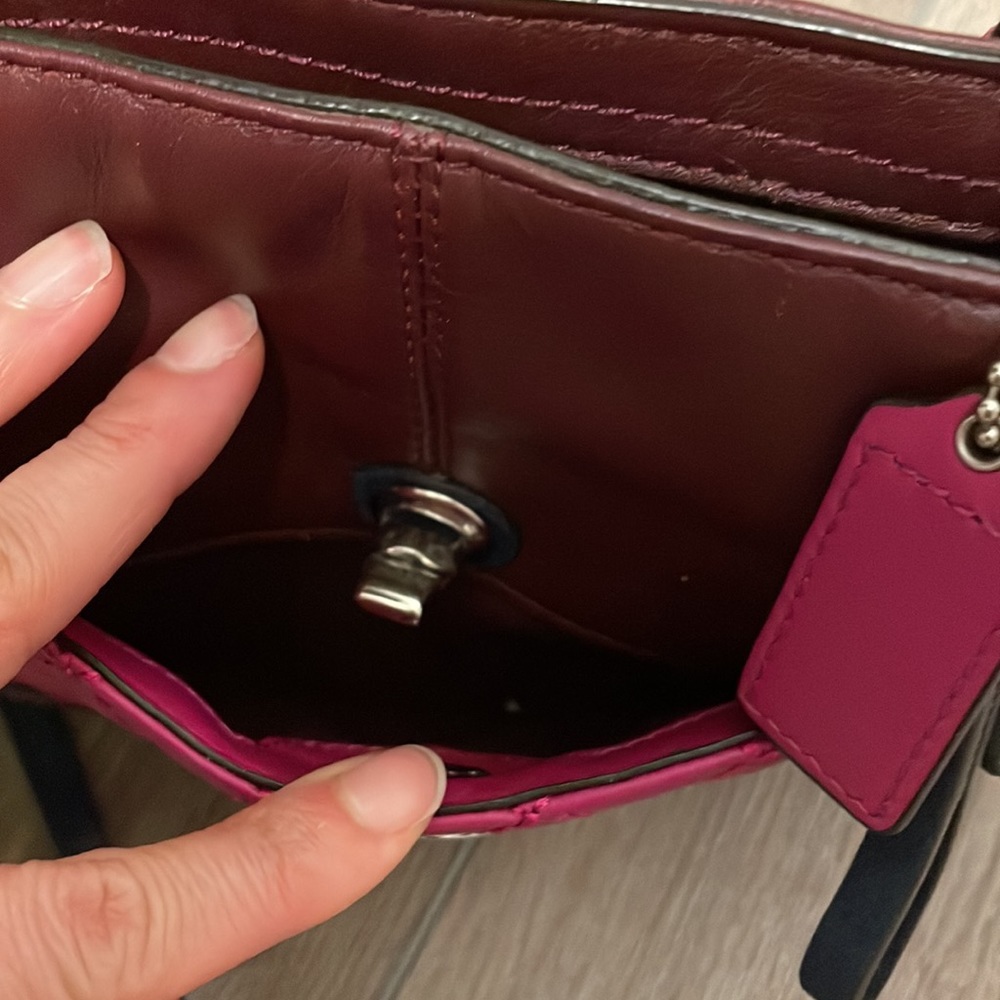 Coach Handbag with Cross Body Strap - Picture 6 of 10